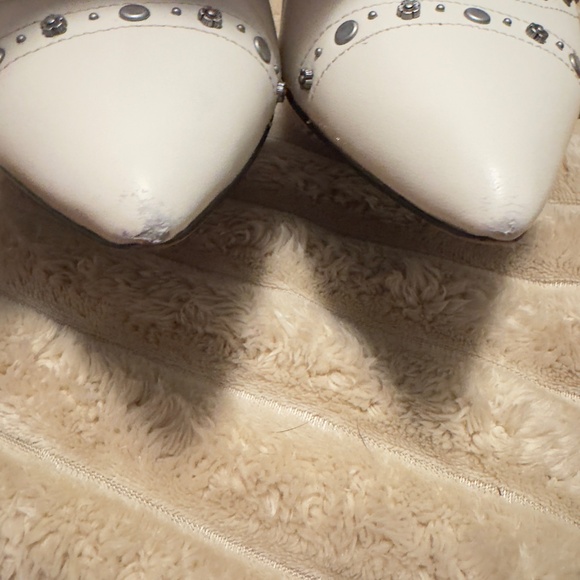 Coach Valintina Pointed Flats With Studs In Off White Leather Women’s Sz 8 - Picture 7 of 10